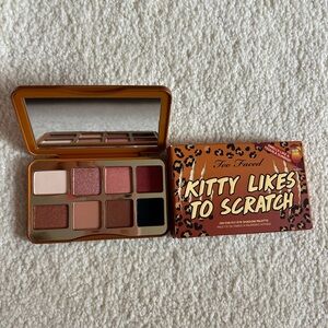 Too Faced Kitty Likes to Scratch Eyeshadow - On The Fly